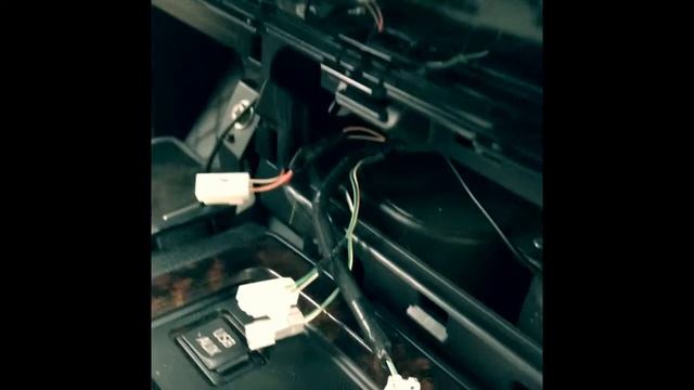 RGB подсветка ног в Тойота Ленд Крузер 200 смотреть онлайн