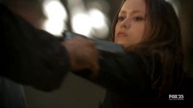 Summer Glau - Images [Terminator : Chronicles S2 (12 of 22) ] смотреть онлайн