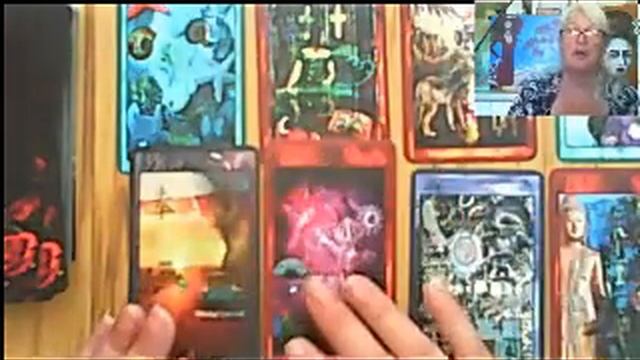Improve your Tarot/Oracle card readings: Timing Spreads/ Patterns смотреть онлайн