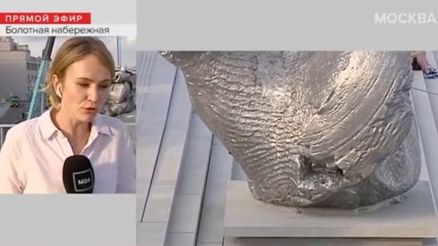 Куча дерьма и куча искусства в Москве смотреть онлайн