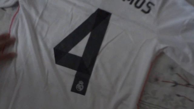 Unboxing Aliexpress #1 - Real Madrid 14/15 смотреть онлайн