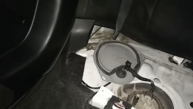 SE APAGA SOLO EL TIIDA AL IR CIRCULANDO Y NO DA MARCHA, LA LUZ DE LOS TESTIGOS BAJA DE INTENSIDAD смотреть онлайн