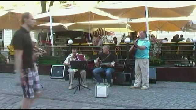 Бак Бенд у Львові на пл. Ринок (Buck-Band) смотреть онлайн