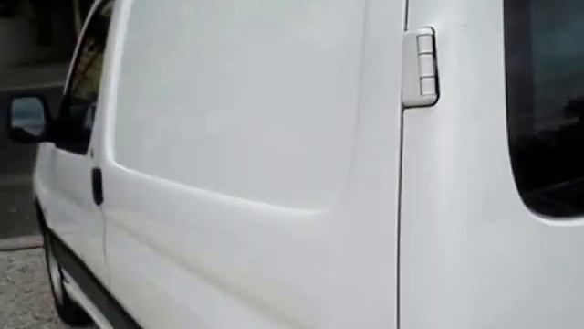 Citroen Berlingo 1.9D смотреть онлайн