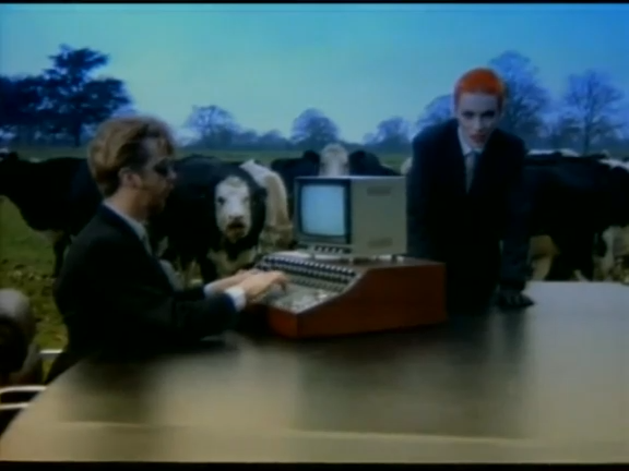 Eurythmics Sweet Dreams Are Made Of This 1983 смотреть онлайн