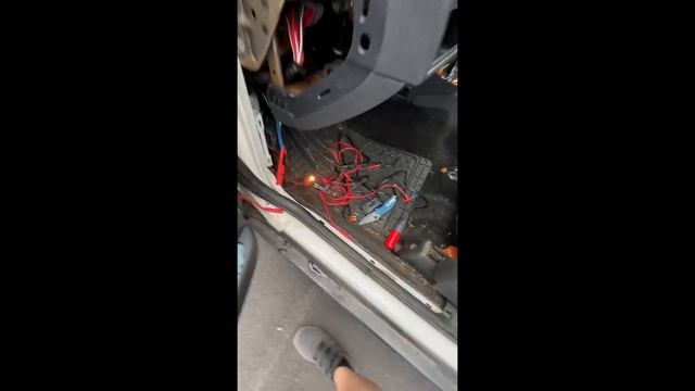 Easiest way to find a short to ground! смотреть онлайн