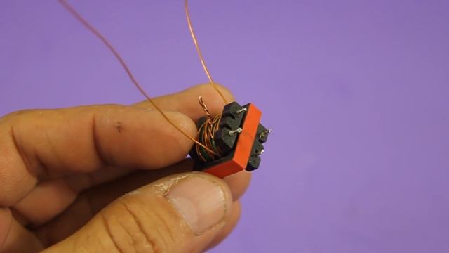 Elevador de Voltaje Miniatura. 3 a 500 Volt смотреть онлайн