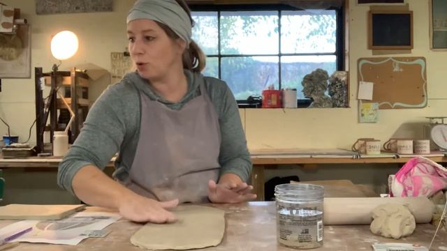 Bas Relief Architecture Tile смотреть онлайн