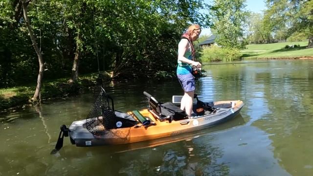Old Town Sportsman PDL 106 Kayak Demo.... I Really Like This Little Pedal Kayak!