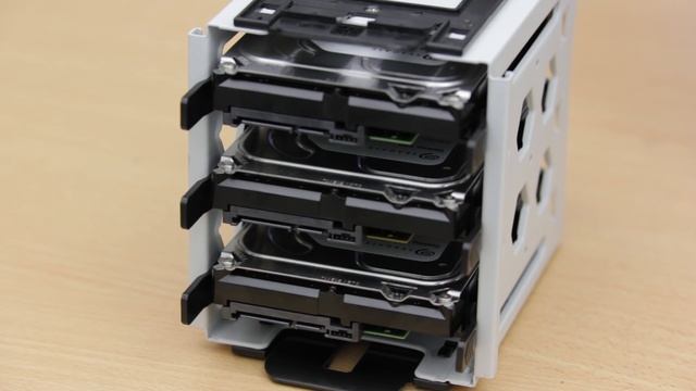 20TB for less than $1000 - A better NAS build part 01 смотреть онлайн