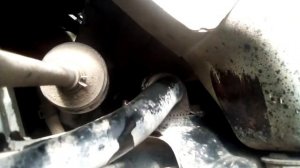 Смотрим как заменить стоечки -  тяжки и резиновые втулки стабилизатора Шевроле Эпика 2007 года