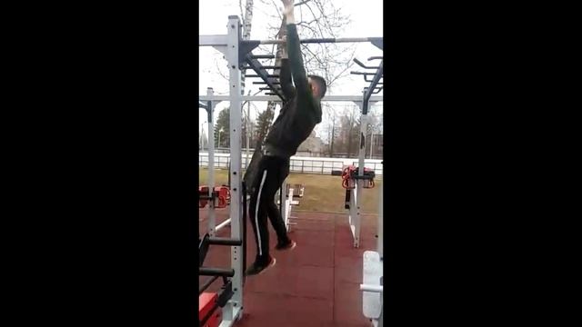 ПОДТЯГИВАНИЯ НА ОДНОЙ РУКЕ смотреть онлайн