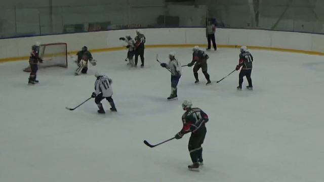 ЗЕЛЁНОЕ ДЕРБИ В ЛЮБИТЕЛЬСКОМ ХОККЕЕ | ПЕРВАЯ ПОБЕДА НА ТУРНИРЕ смотреть онлайн