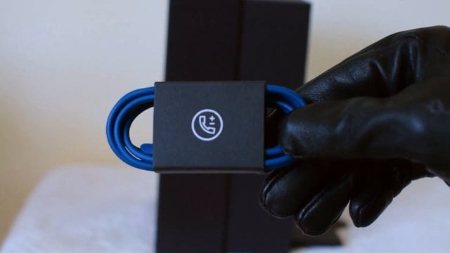 UNBOXING BRAND NEW BEATS SOLO 3 WIRELESS ON-EAR HEADPHONES IN COLOUR POP BLUE смотреть онлайн