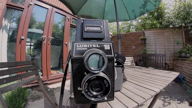 Lomo Lubitel 166 U - A Brief Overview смотреть онлайн