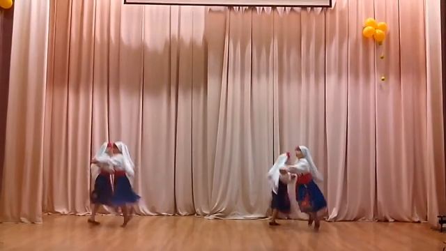 Молдавский танец смотреть онлайн