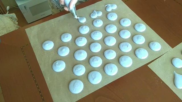 Отсаживание макарон: классика + сердце смотреть онлайн