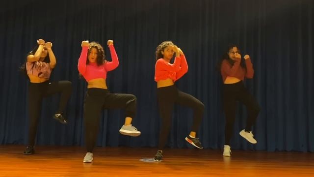 KHWAB DEKHE | HIMANSHI'S CHOREOGRAPHY | DAB STUDIO | HIMANSHI FT. TAAVISHA AARYA & ADITI смотреть онлайн