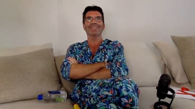 'AGT' Judges From Home: Simon in Pajamas, Howie Being Howie, Sofia, Heidi and Terry Crews смотреть онлайн
