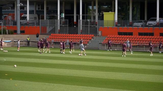 Байер 04 Леверкузен - 4 упражнения на отработку навыков паса от Хави Алонсо смотреть онлайн