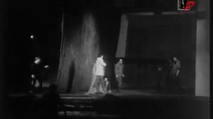 Фрагмент из спектакля "Гамлет".