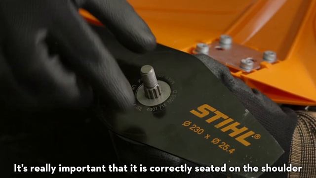 How To Fit Blades On a STIHL Brushcutter | STIHL GB смотреть онлайн