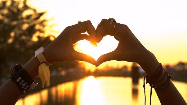 Vexento - Trippy Love смотреть онлайн