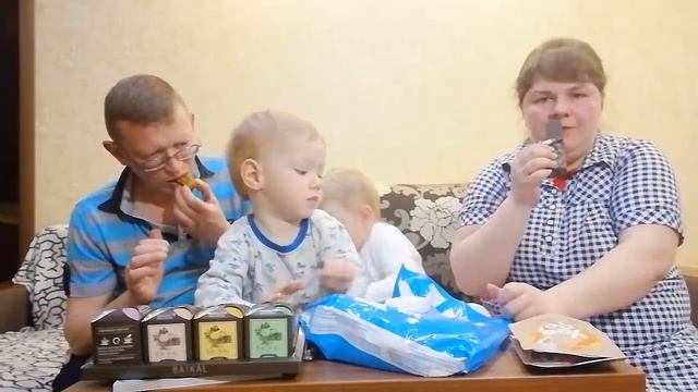 Снова ПОСЫЛКА от ПОДПИСЧИЦЫ? РАСПАКОВКА и ОБЗОР посылки//Нас БАЛУЮТ подписчики - Огромное СПАСИБО! смотреть онлайн