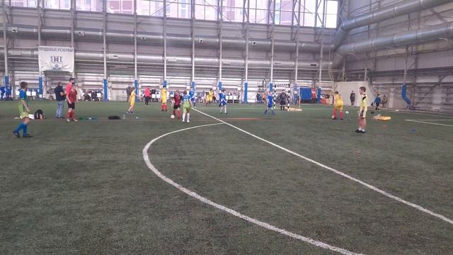 ФК Красково(Красково)-ФК Старт(Железнодорожный).WINNERGY CUP Новогодний чемпионат. 1-й тур. 1-й мат смотреть онлайн