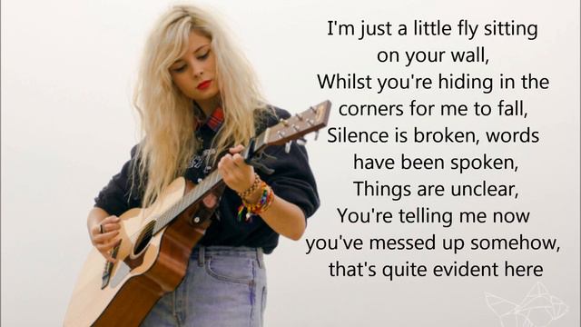 Nina Nesbitt - Spiders (Lyrics on Screen) смотреть онлайн