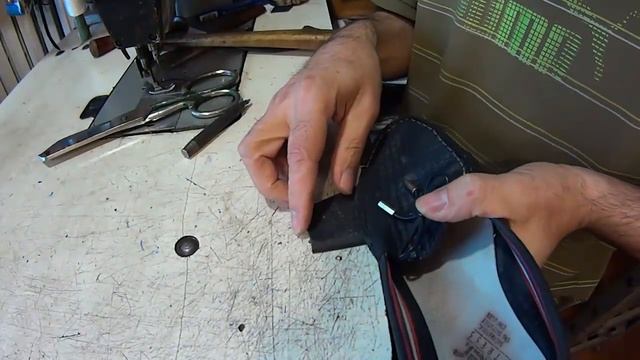 Заплатка на мокасины. Ремонт обуви. смотреть онлайн