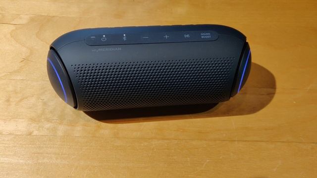 LG Xboom PL5 RGB demo смотреть онлайн