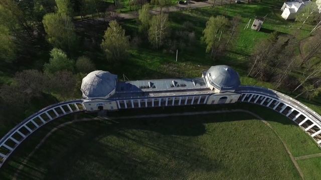 Усадьба Знаменское-Раёк в Тверской области с высоты птичьего полёта смотреть онлайн