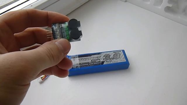 Квадрокоптер. Бортовой сигнализатор разряда аккумулятора. On Board LiPo Low Voltage Alarm (2s~4s) смотреть онлайн