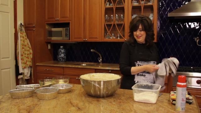The Mitzvah of Challah Baking with Debbie Greenblatt смотреть онлайн