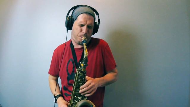 SHAPE OF YOU - Ed Sheeran Sax Jam by Scott Paddock over Trap Nation Remix смотреть онлайн