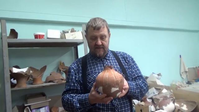 Сочетание халтуры и высоких технологий с раскопа по улице Калинина, 37А смотреть онлайн