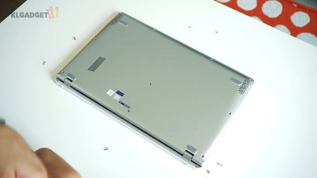 ASUS VivoBook S15 (2018) Review: The Best Mid Range Laptop Gets Better! смотреть онлайн