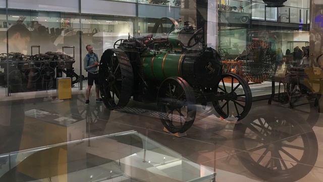 The Tower of London & The Science Museum смотреть онлайн