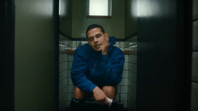SLOWTHAI - БEЗУMHЫЙ БЫВШИЙ КАТИ КИЩУК! ФИТ С ХАСКИ, ОТМЕНА КОНЦЕРТОВ смотреть онлайн