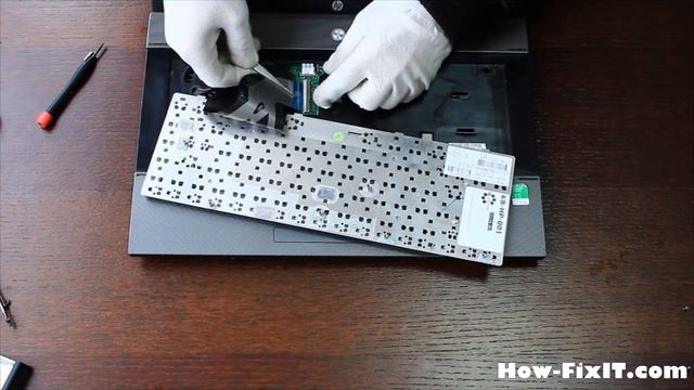 How to replace keyboard on HP 620, 625 laptop смотреть онлайн