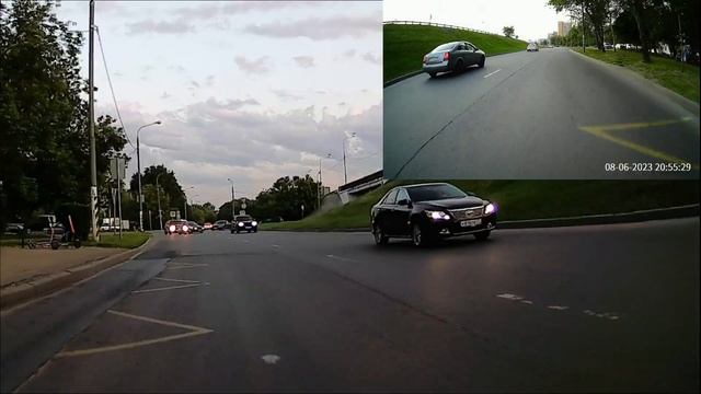 Идиот на самокате, по встречке! смотреть онлайн