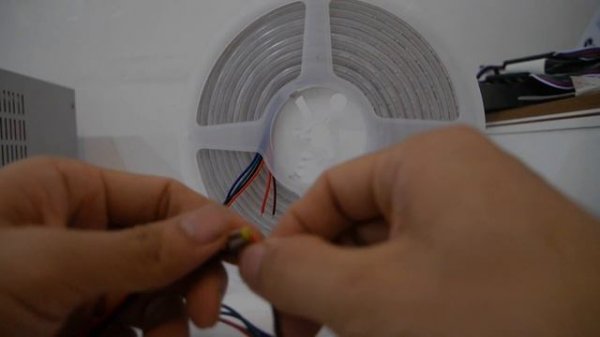 WS2815 12V VS WS2812B 5V