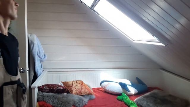 Рулонная солнцезащитная система на мансардном окне. Наш выполненный объект смотреть онлайн