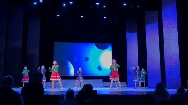 "Бумажный Самолетик"..Образцовый коллектив вокальная студия "Фа-Солька",г.Новокузнецк. смотреть онлайн
