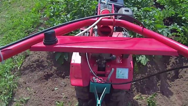 Окучивать картофель мотоблоком Агат смотреть онлайн