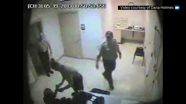Woman strip-searched by police смотреть онлайн