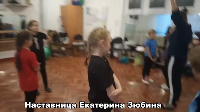 Наставники хореографического ансамбля "Радуга" г.Зея руководитель Мария Шнейдер. смотреть онлайн