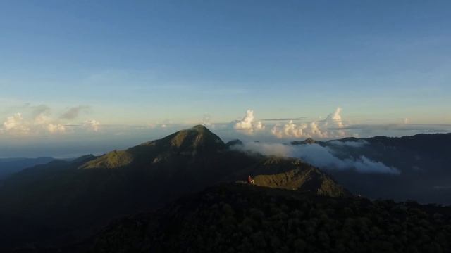 Путешествие на вулкан Ринджани. Mount Rinjani (Indonesian: Gunung Rinjani)