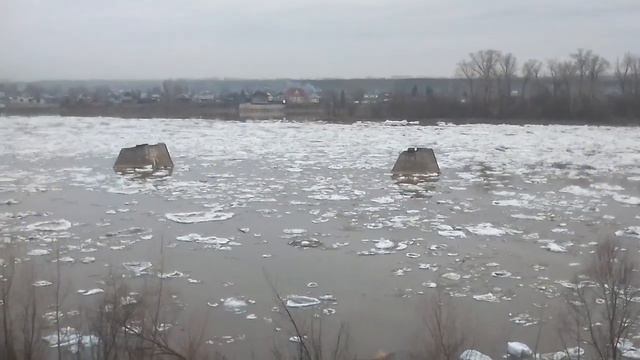Ледоход на Бии смотреть онлайн